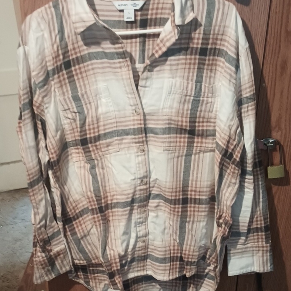 Old Navy Plaid Boyfriend Shirt in Pink and Brown